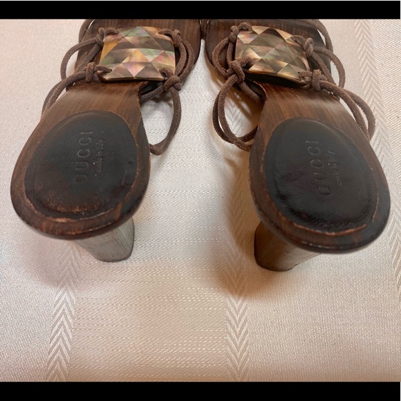 Gucci dark wood slide heels Sz 7 1/2 - Picture 4 of 6